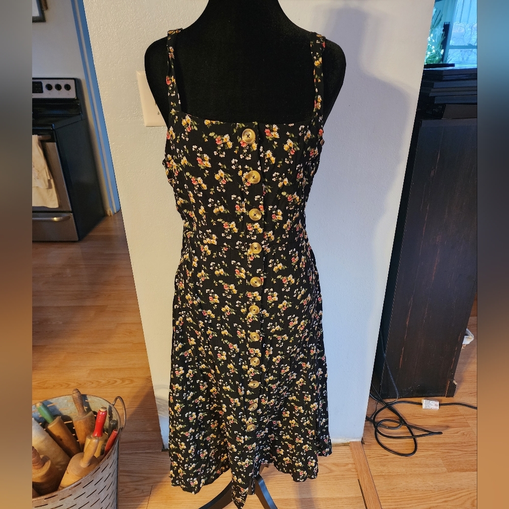 West Of Melrose Button Down Floral Dress Large